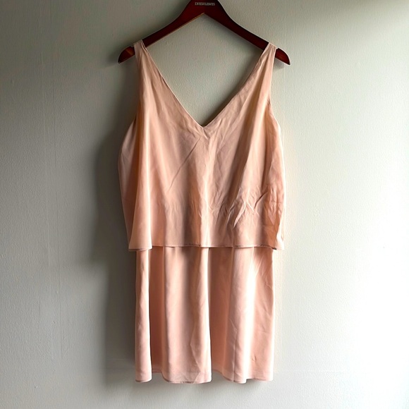 Lavender Brown 100% silk peach blush layered mini dress - Picture 1 of 8